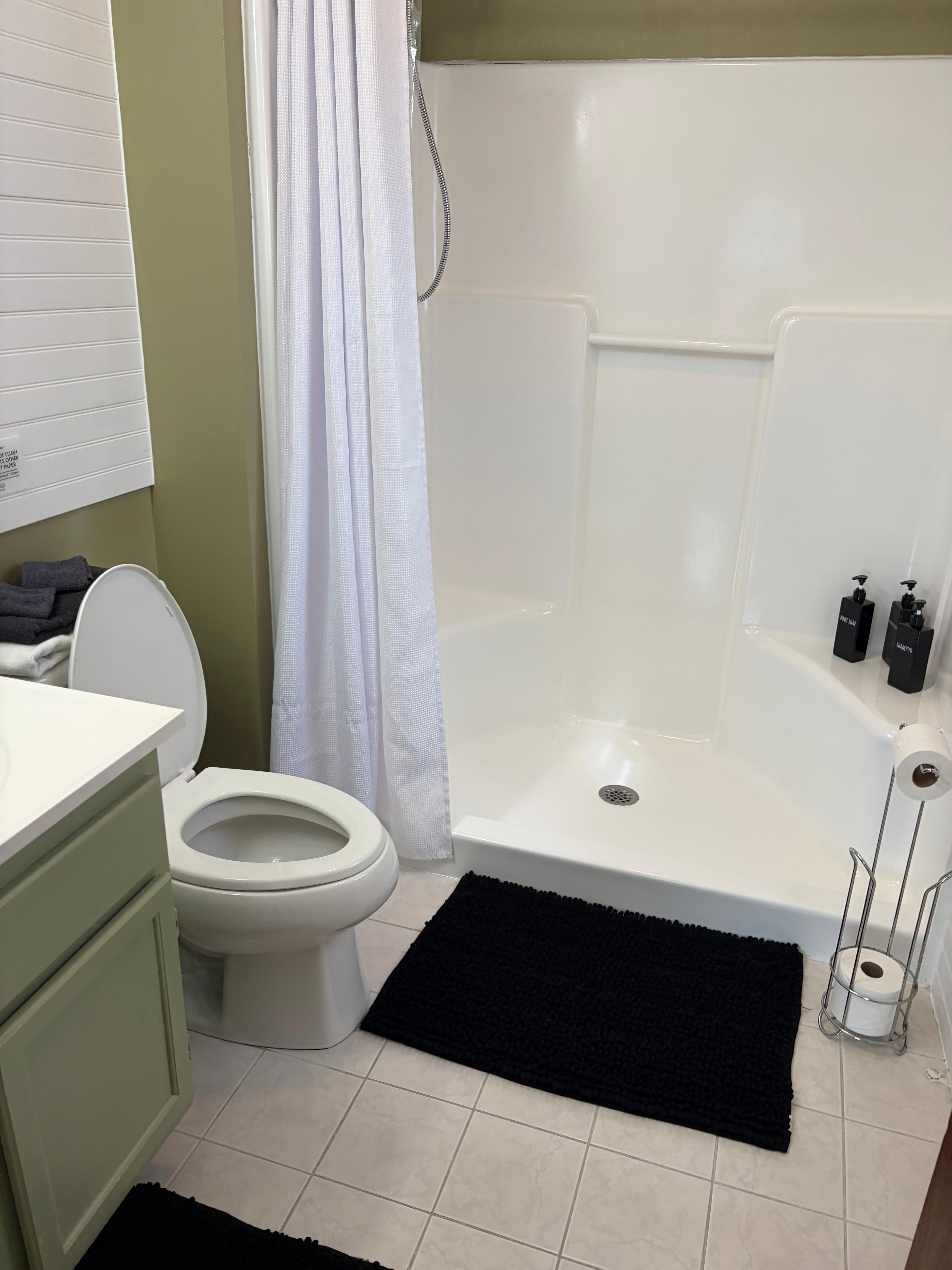 Spotless bathroom documented after Forteca cleaning